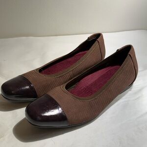 Munro Womens Danielle Flat Shoe Size 12M Comfort Arch Support Brown Lizard